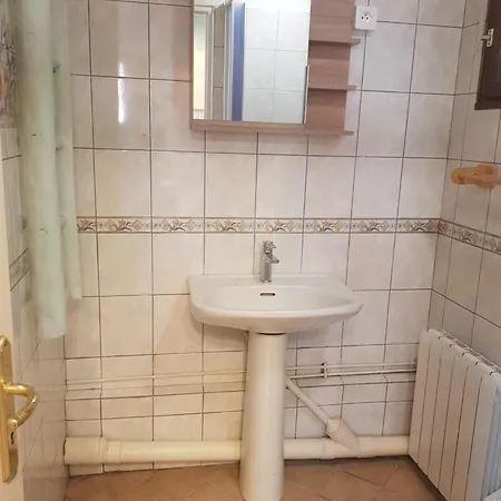 Entre Terre Et Le Bois